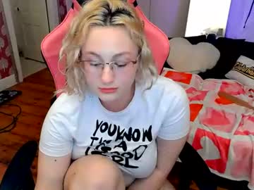 switchykitty live cam