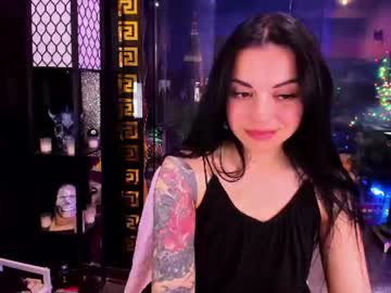 alma_pearl live cam