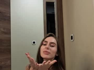 cuterebelious live cam