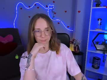 helli_belli live cam