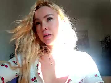 super_peach live cam