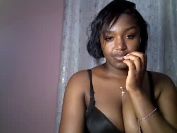 vee_quest live cam